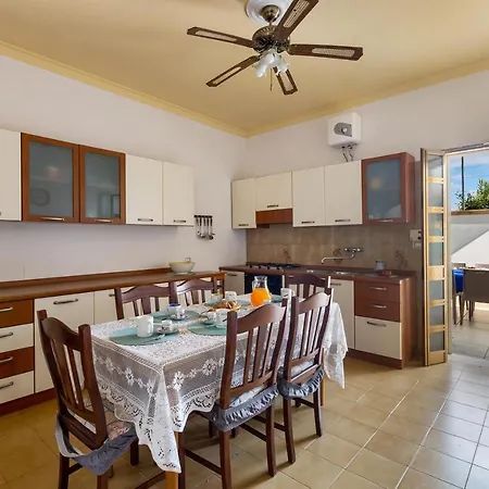 Rosa Di Mare By Bararhouse Tatil Evi Torre Lapillo